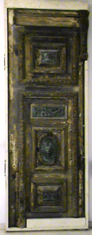 Old door from l’Hotel de Ville